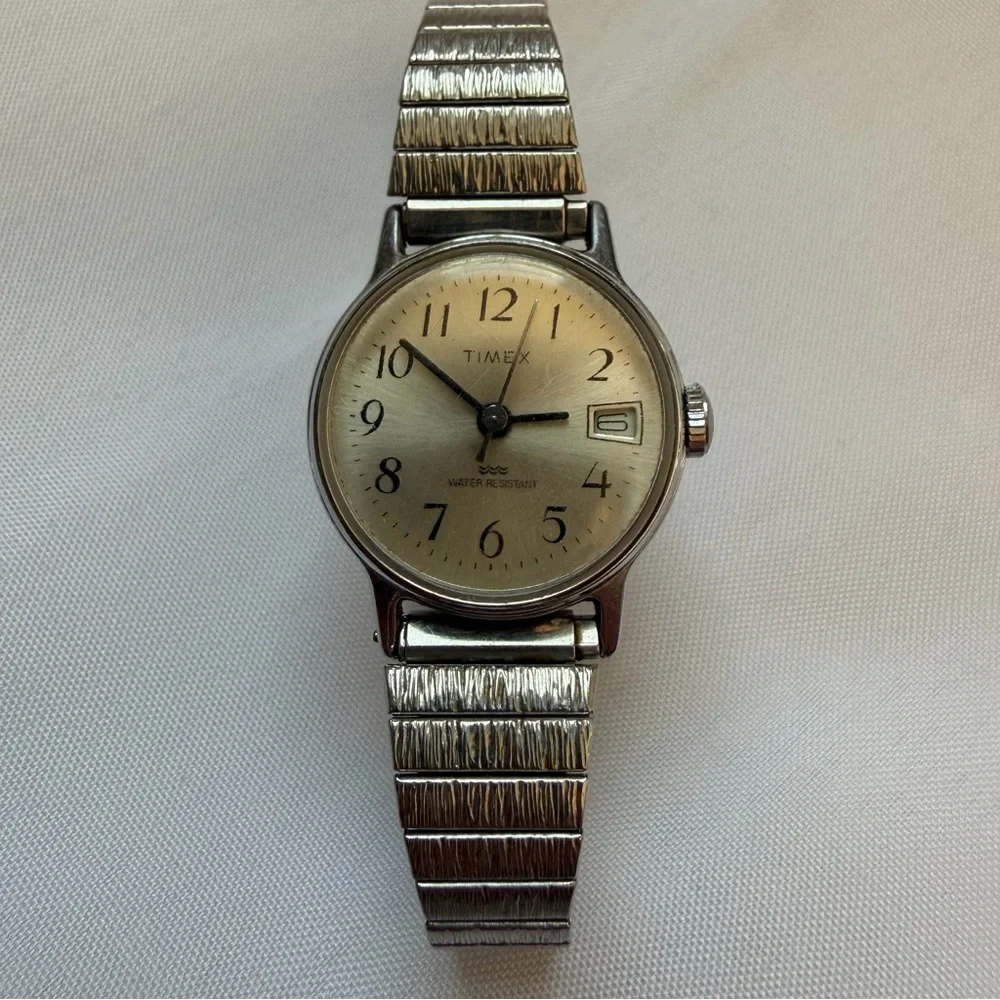 Vintage Timex Ladies Watch Silver Tone Stretch Band Date Quartz